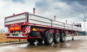 Транспорт для перевозки грузов: полуприцепы, цистерны и тягачи